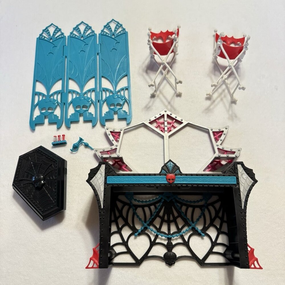 Monster High Frights Camera Action! Dressing Room Playset 2013 Mattel Studio